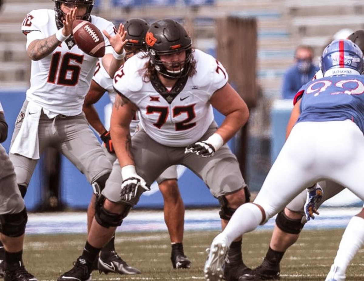 Sills at the sanp on an offensive play versus Kansas earlier this season.